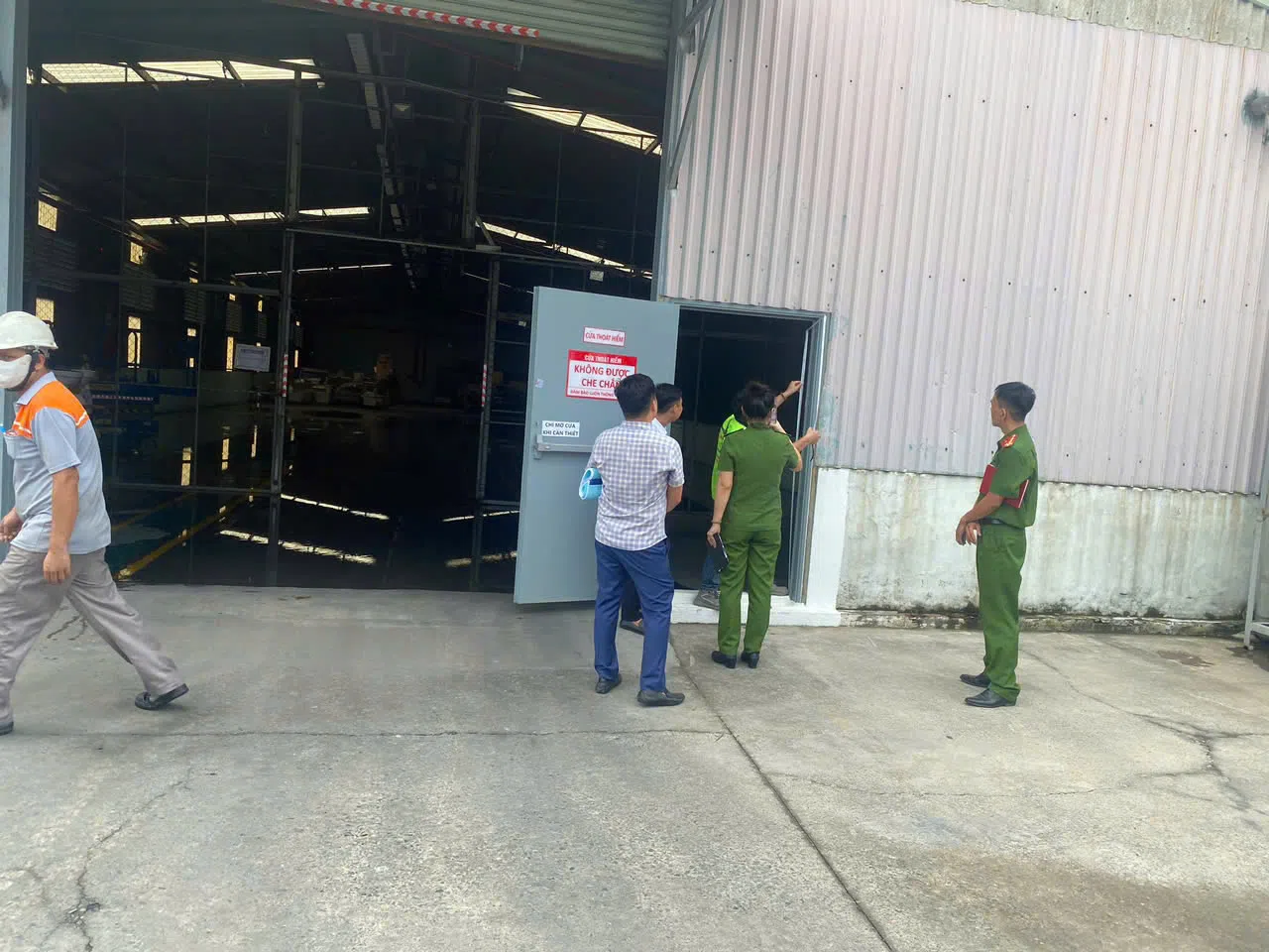 NHÀ KHO THÀNH PHẨM LIXIL BÌNH DƯƠNG